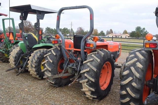 Image of Kubota L4400 equipment image 2