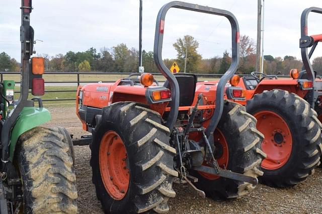 Image of Kubota L4400 equipment image 1