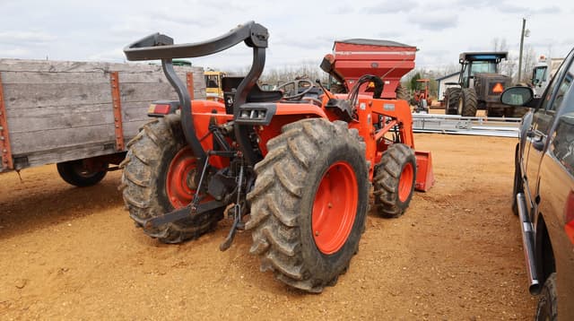 Image of Kubota L4400 equipment image 2