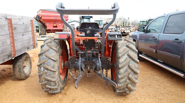 Image of Kubota L4400 equipment image 3