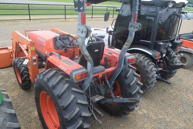 Image of Kubota L4400 equipment image 1