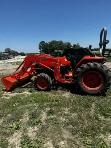 Main image Kubota L4400