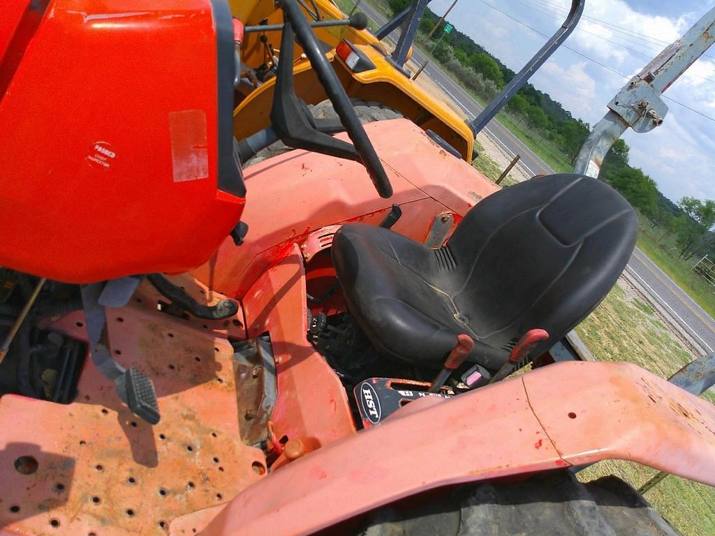 Image of Kubota L4400 Image 1