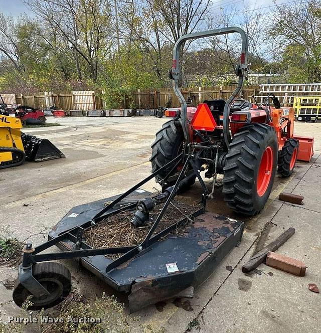 Image of Kubota L4400 equipment image 4