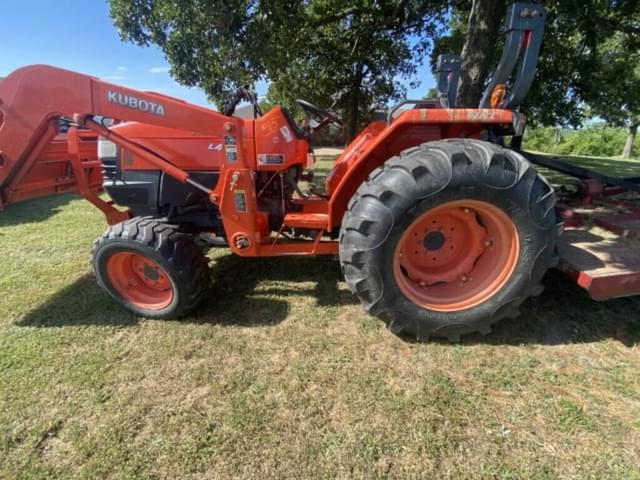 Image of Kubota L4400 equipment image 1