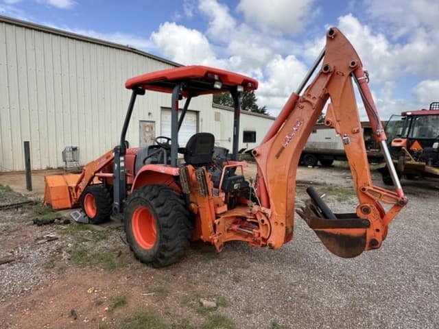 Image of Kubota L45 equipment image 3