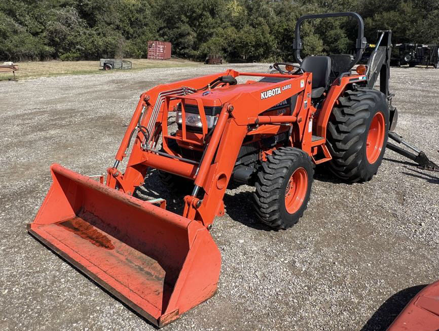 Main image Kubota L4610
