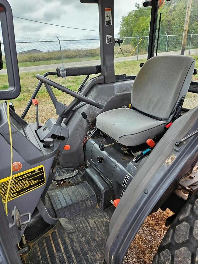 Image of Kubota L4610 equipment image 4