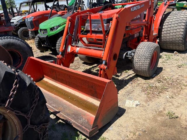 Image of Kubota L4610 equipment image 2