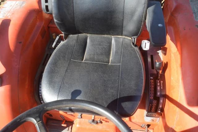 Image of Kubota L4630 equipment image 4