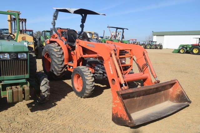 Image of Kubota L4630 equipment image 3