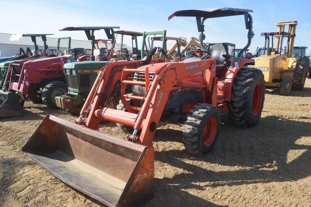 Image of Kubota L4630 Primary image