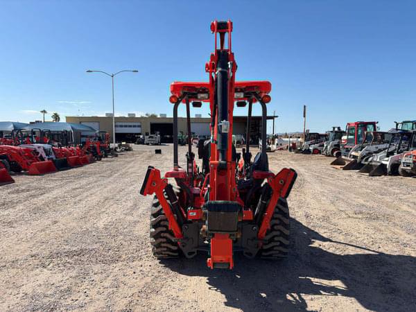 Image of Kubota L47 equipment image 3