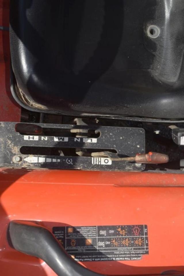Image of Kubota L4701 equipment image 4