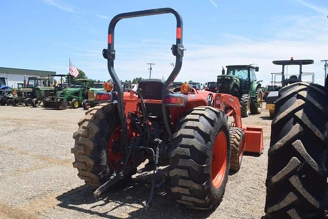 Image of Kubota L4701 equipment image 2
