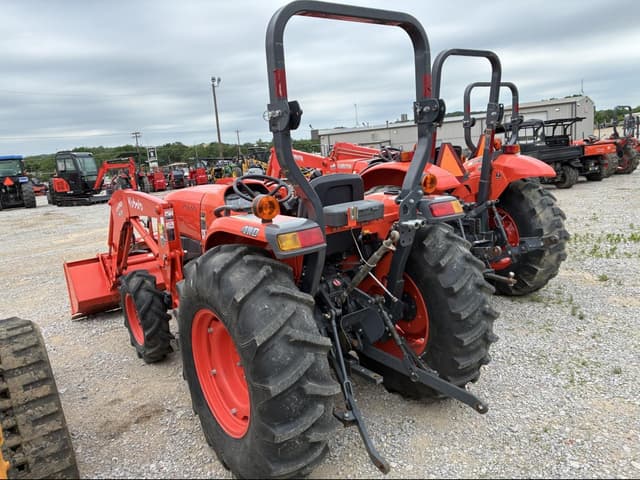 Image of Kubota L4701 equipment image 3