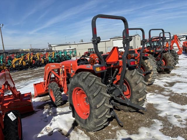 Image of Kubota L4701 equipment image 3