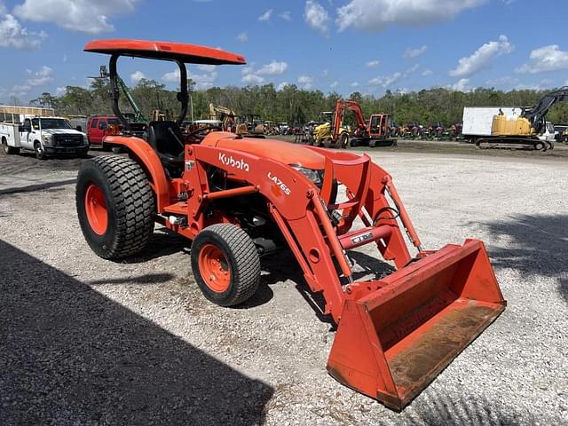 Image of Kubota L4701 equipment image 4