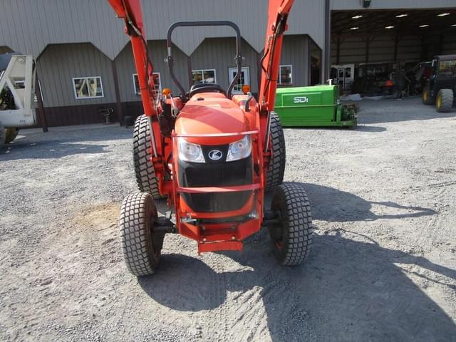 Image of Kubota L4701 equipment image 2