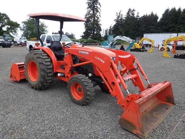 Image of Kubota L4701D equipment image 2