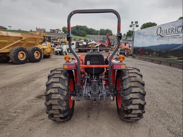 Image of Kubota L4701DT equipment image 3