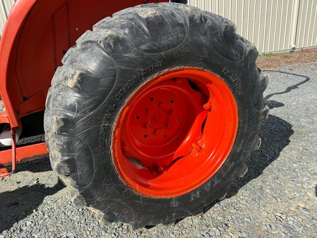 Image of Kubota L4740 equipment image 2