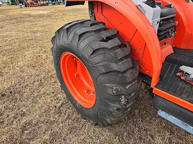 Image of Kubota L4760 equipment image 4