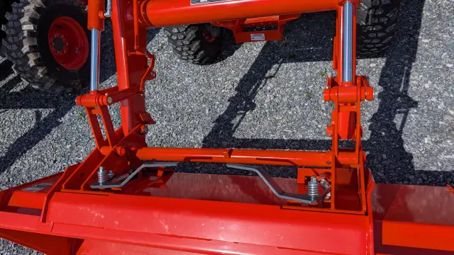 Image of Kubota L4760HST equipment image 1