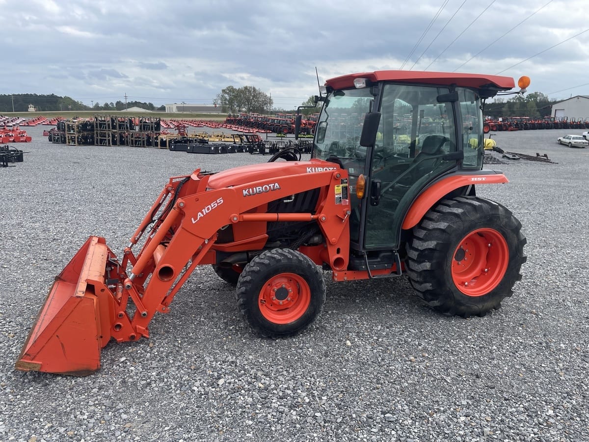 Main image Kubota L4760