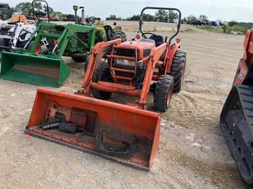 Main image Kubota L5030