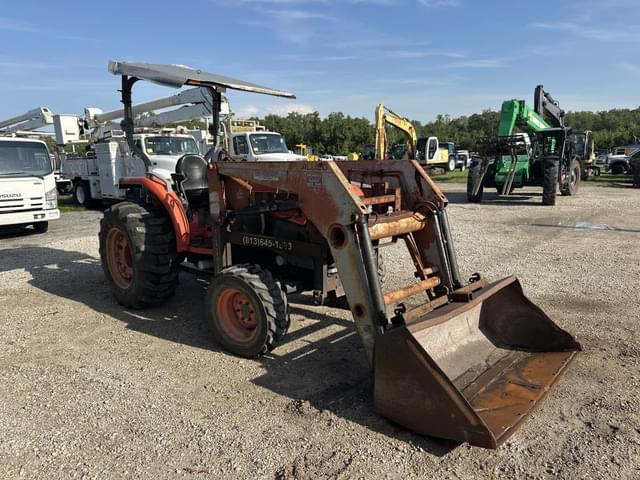 Image of Kubota L5040 equipment image 4