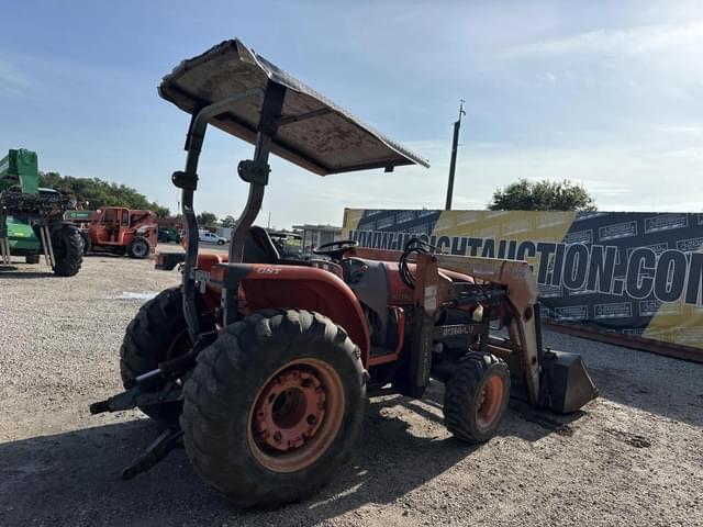 Image of Kubota L5040 equipment image 3
