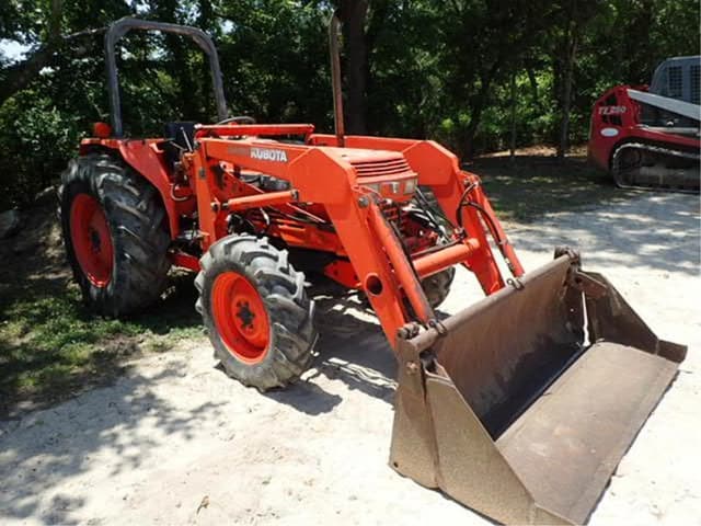 Image of Kubota L5450 equipment image 2