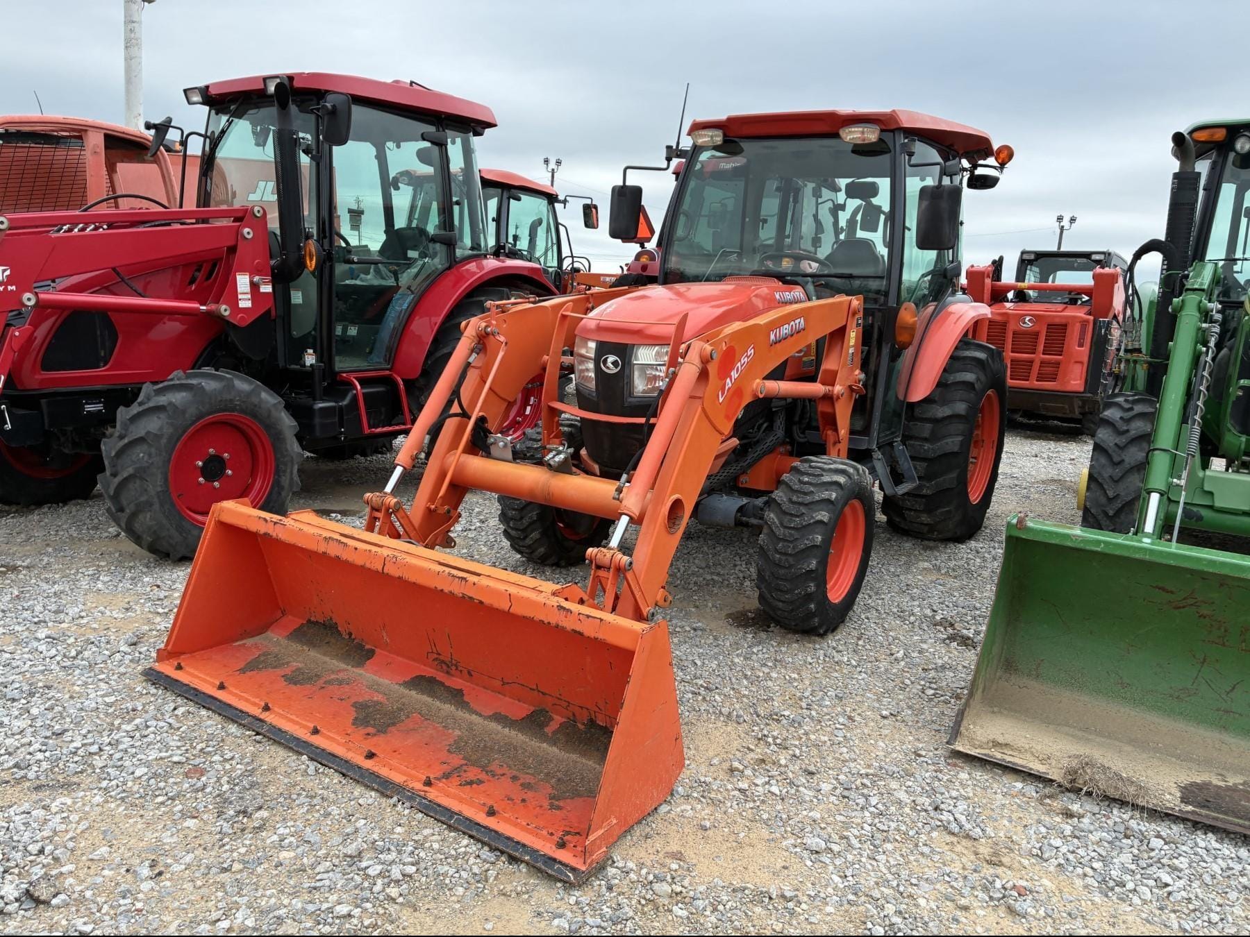 Kubota L5460 Equipment Image0