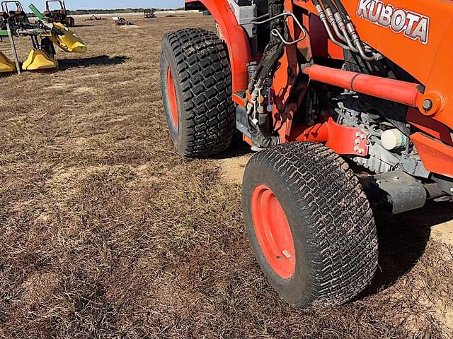 Image of Kubota L5460 equipment image 2