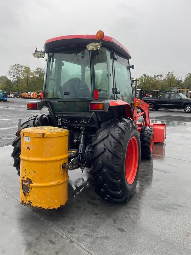 Image of Kubota L5740 equipment image 2