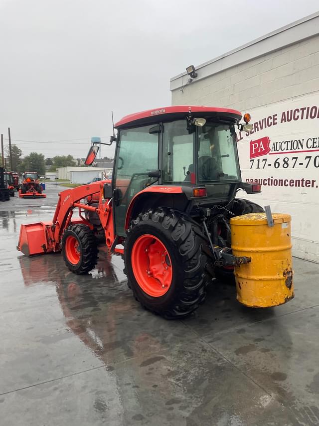 Image of Kubota L5740 equipment image 3