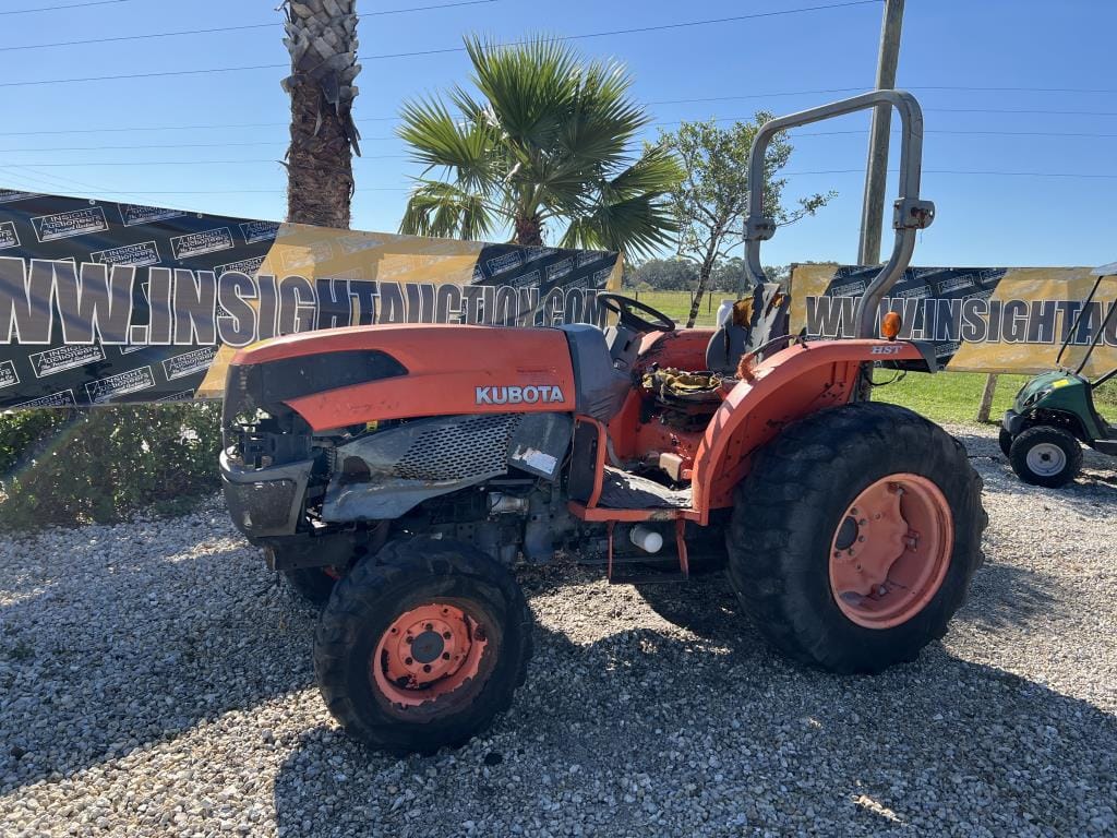 Main image Kubota L5740