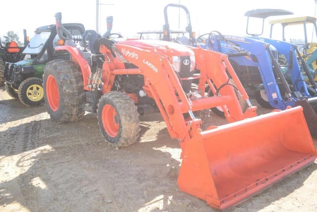 Image of Kubota L6060 equipment image 3