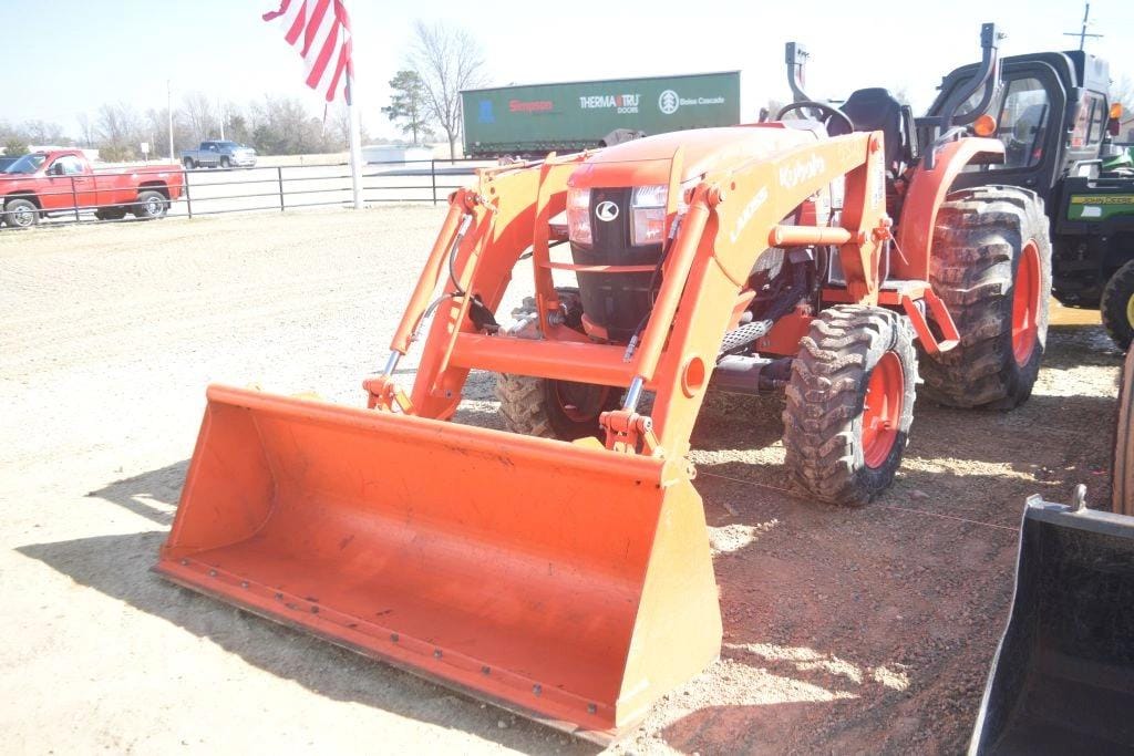 Kubota L6060 Equipment Image0