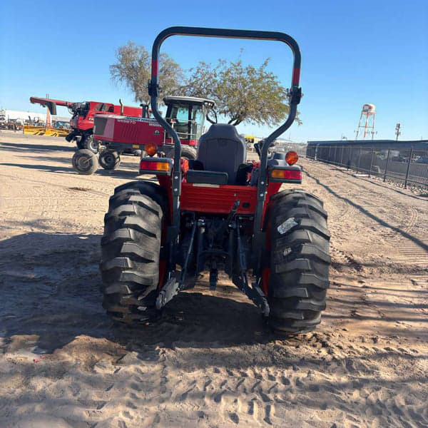 Image of Kubota L6060HST equipment image 3