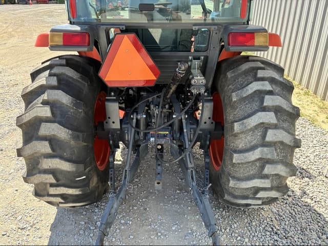 Image of Kubota L6060 equipment image 4
