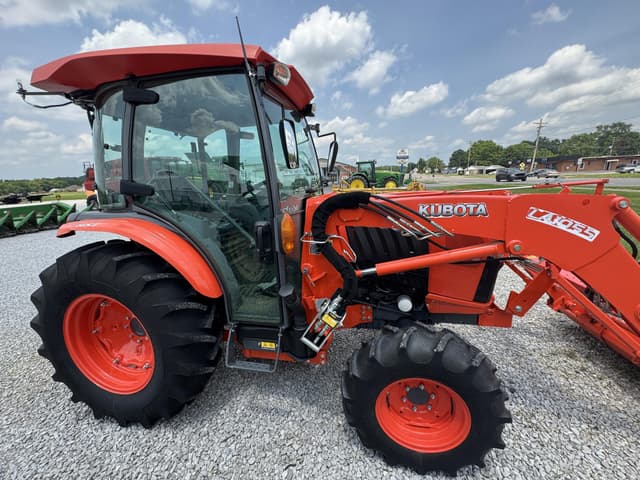 Image of Kubota L6060 equipment image 4