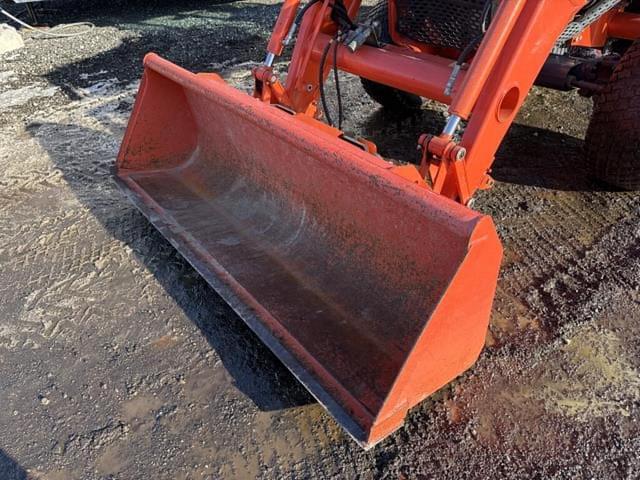 Image of Kubota L6060 equipment image 4