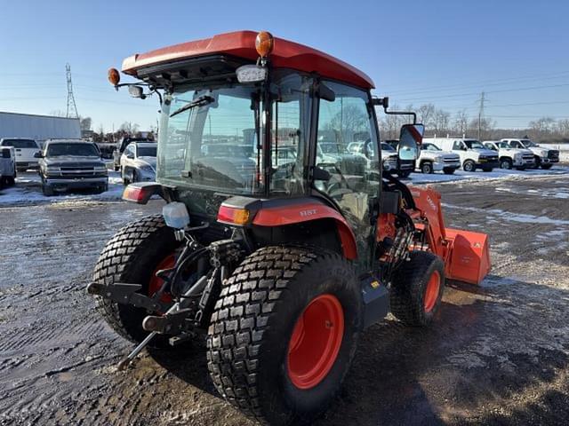 Image of Kubota L6060 equipment image 2