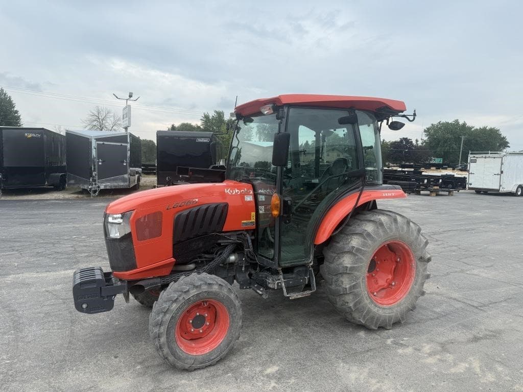 Image of Kubota L6060 Primary image
