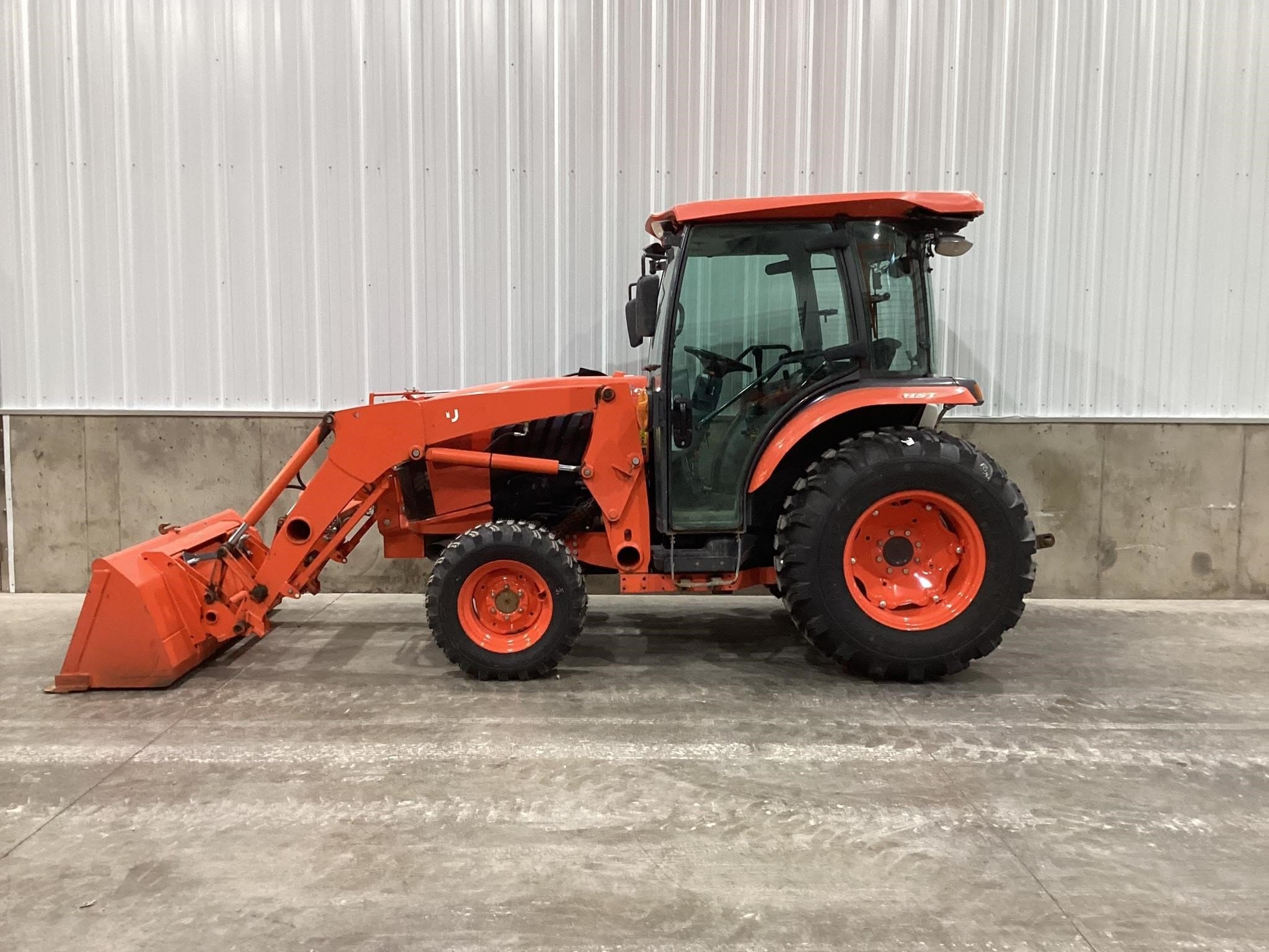 2020 Kubota L6060HSTC Equipment Image0