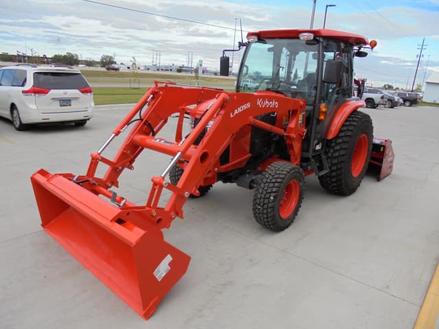 Image of Kubota L6060HSTC equipment image 4