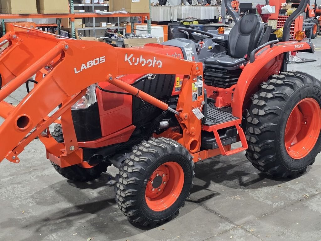 2025 Kubota L3560 Equipment Image0