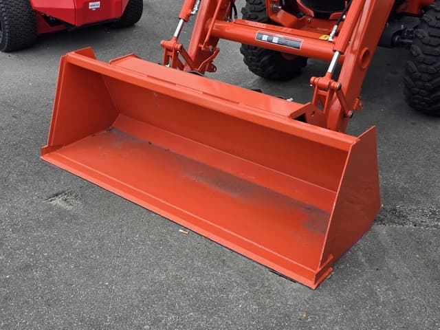 Image of Kubota L3560 equipment image 4